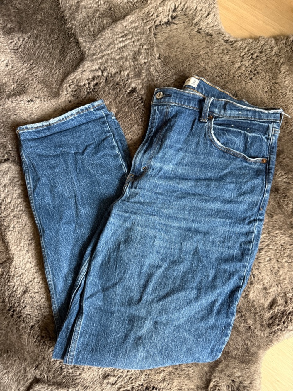 A&F 90s Straight Let Ultra High Rise - 33